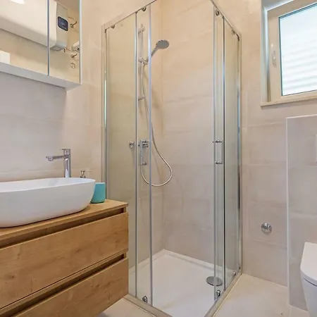 St Jakov Superior With Free Parking Lägenhet Dubrovnik